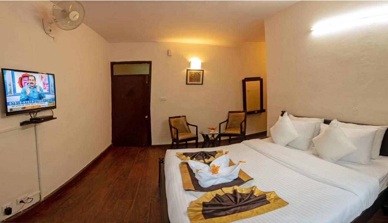 Langdale Manor Hotel Nainital Kültér fotó