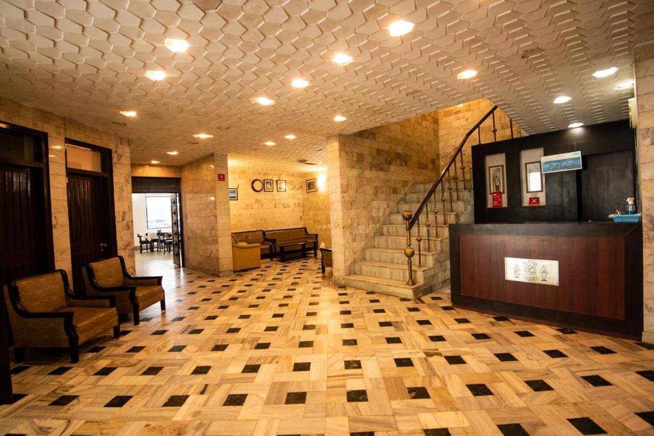 Langdale Manor Hotel Nainital Kültér fotó