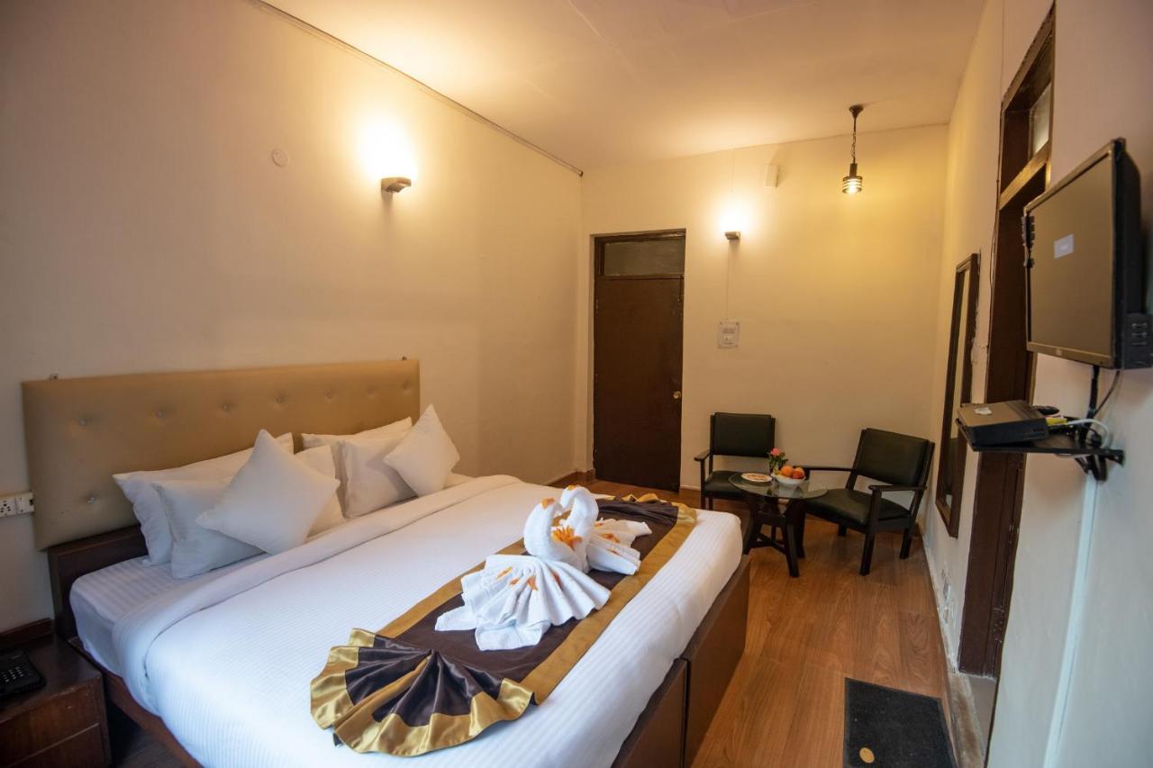 Langdale Manor Hotel Nainital Kültér fotó