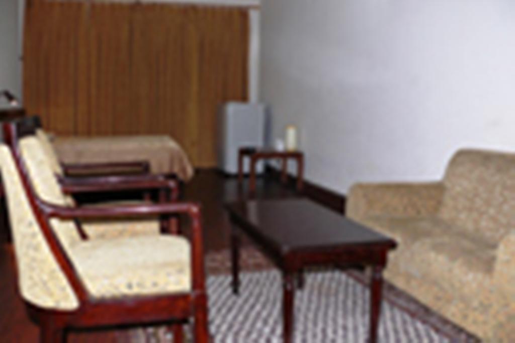 Langdale Manor Hotel Nainital Szoba fotó