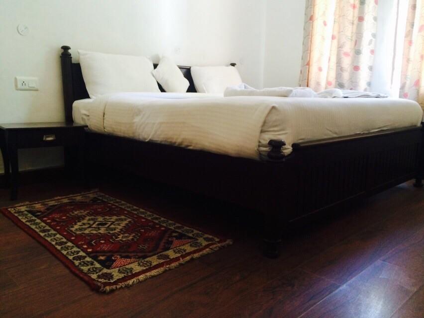 Langdale Manor Hotel Nainital Szoba fotó